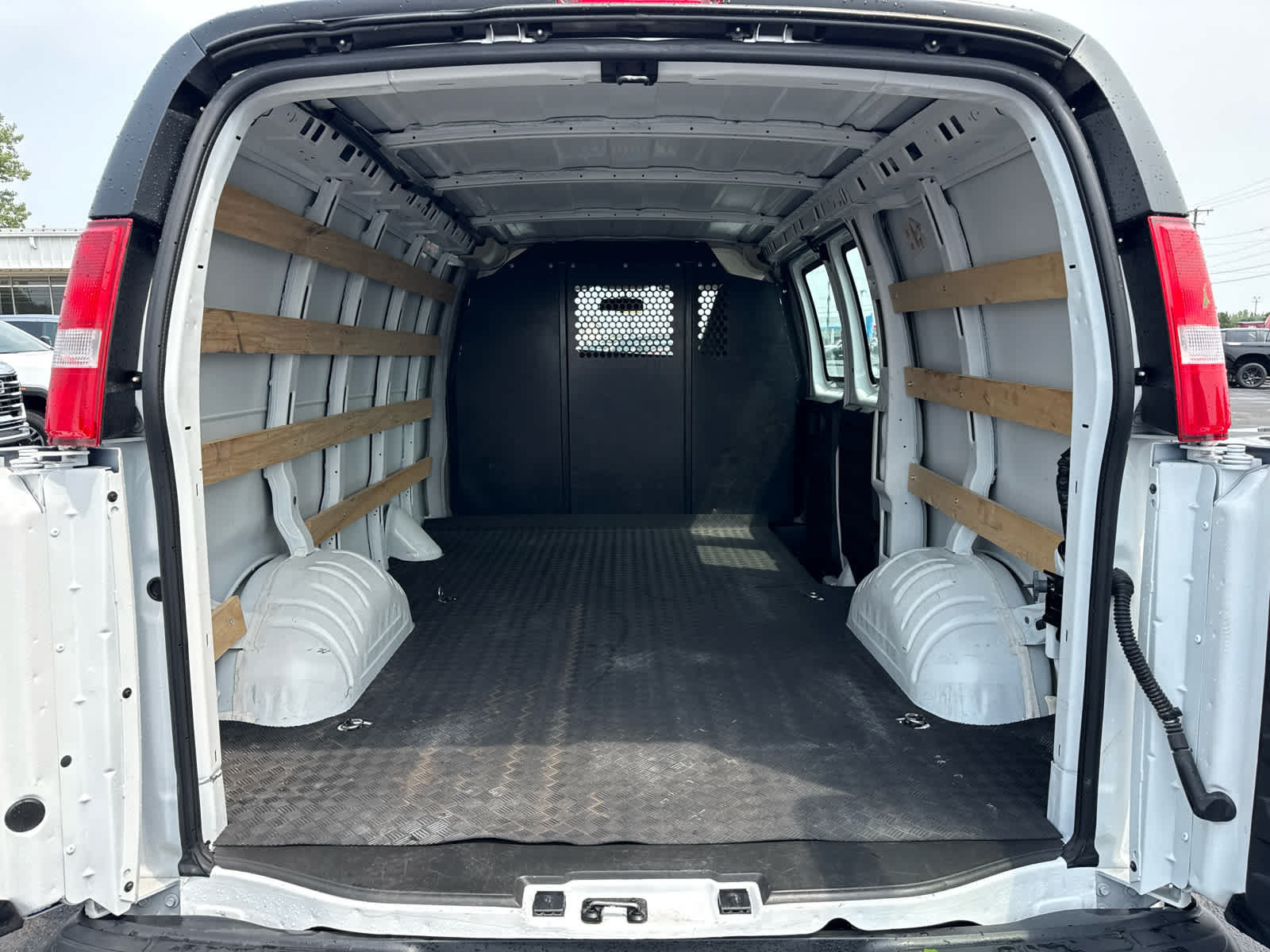 Certified 2025 Chevrolet Express 2500 w/ Driver Convenience Package RWD image 18