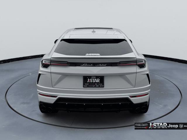 Used 2022 Lamborghini Urus image 5