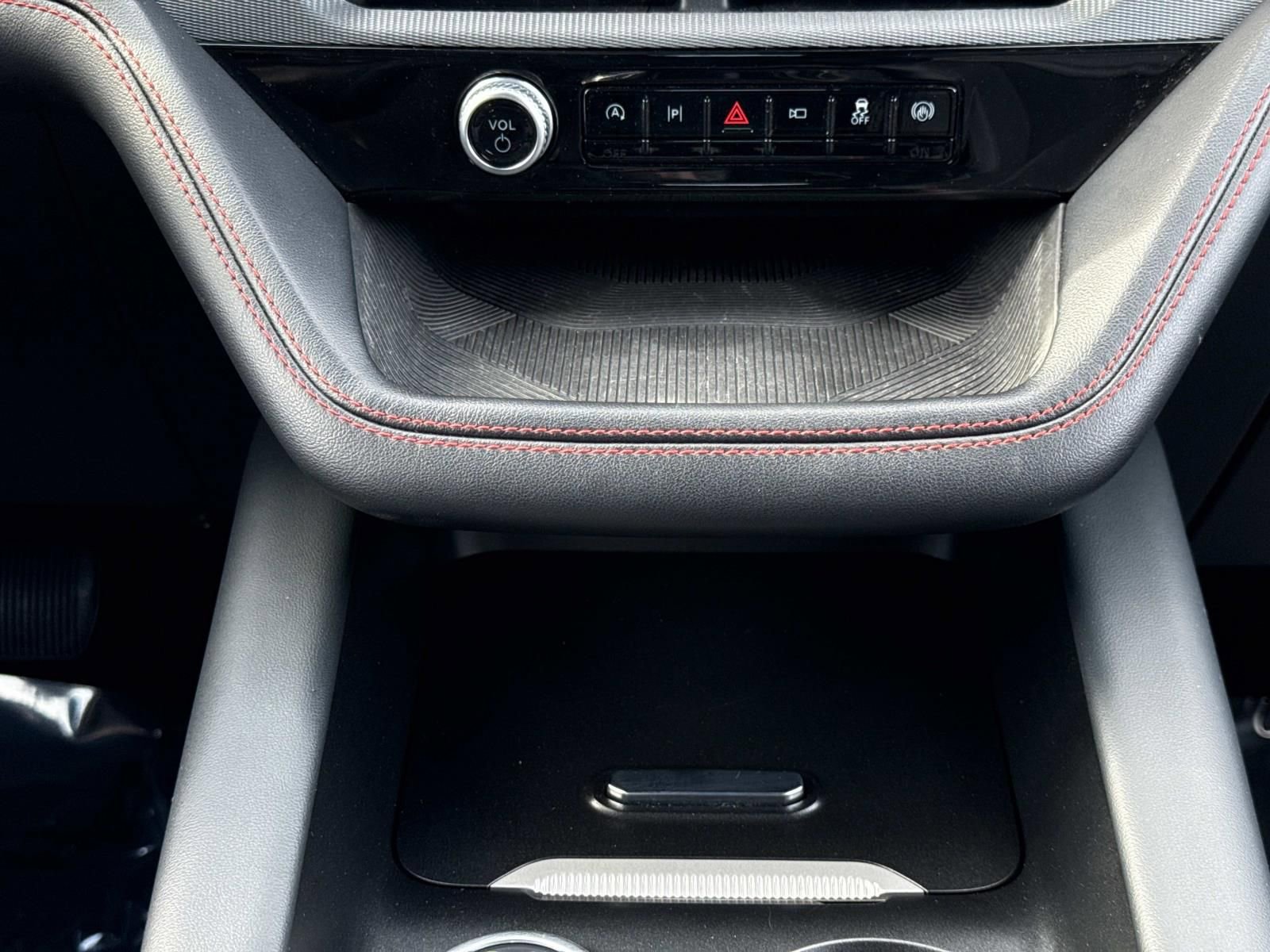 Used 2025 Ford Explorer ST-Line image 11