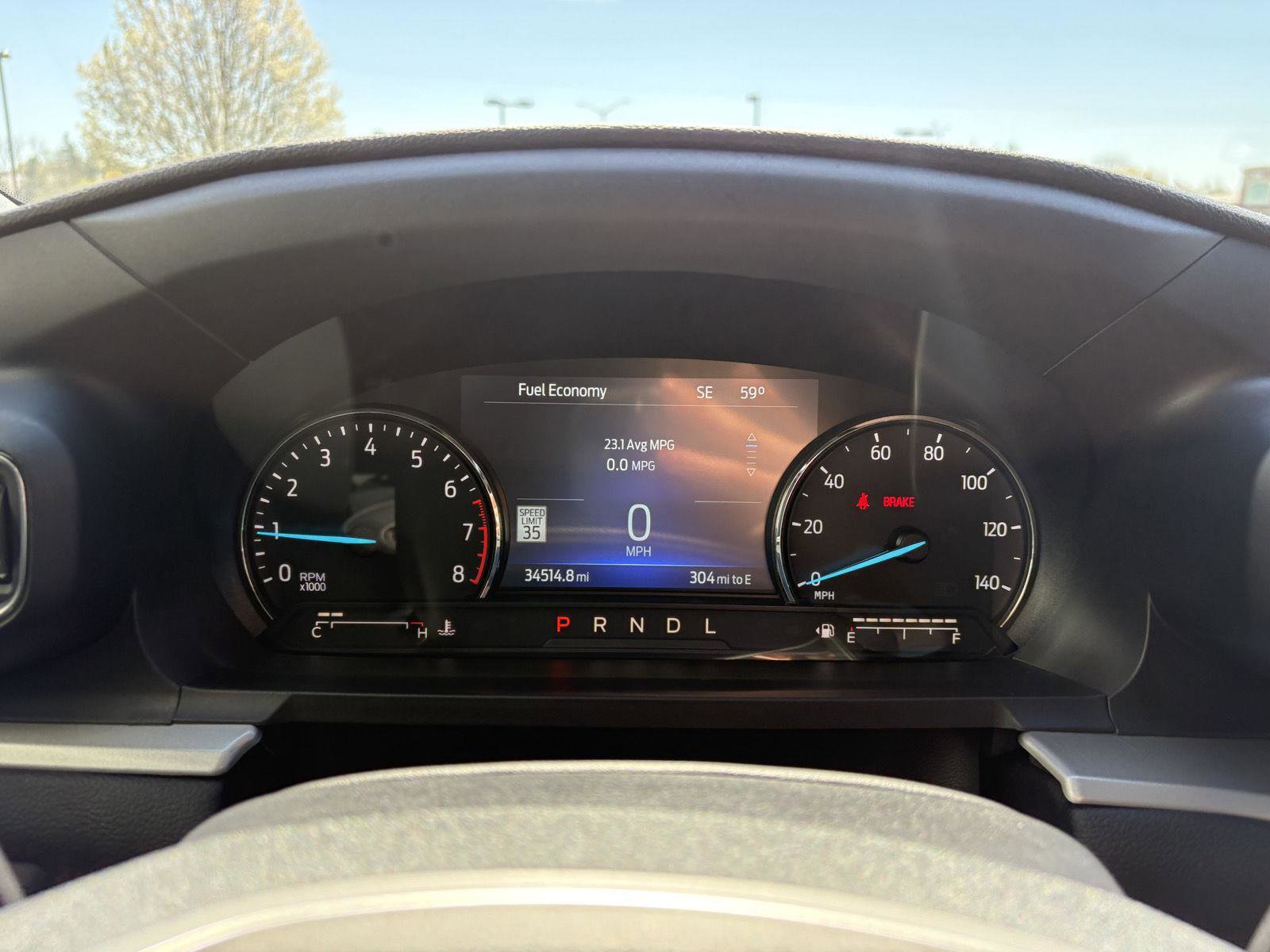 Used 2022 Ford Explorer XLT w/ Equipment Group 202A AWD/4WD image 12