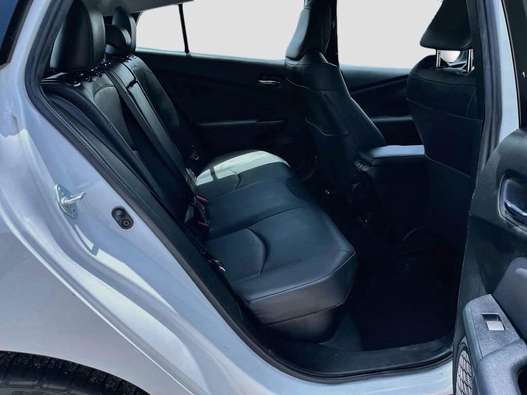 Used 2022 Toyota Prius Limited FWD image 27