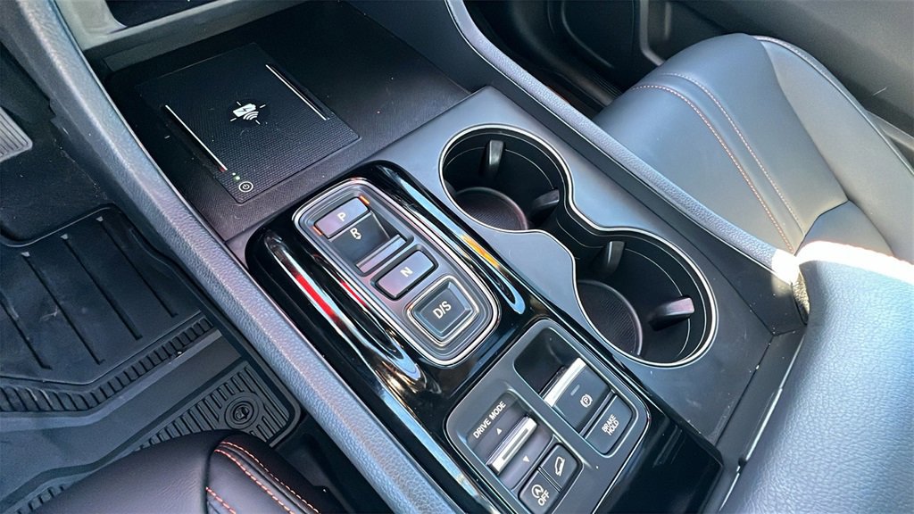 Used 2025 Honda Pilot TrailSport image 28