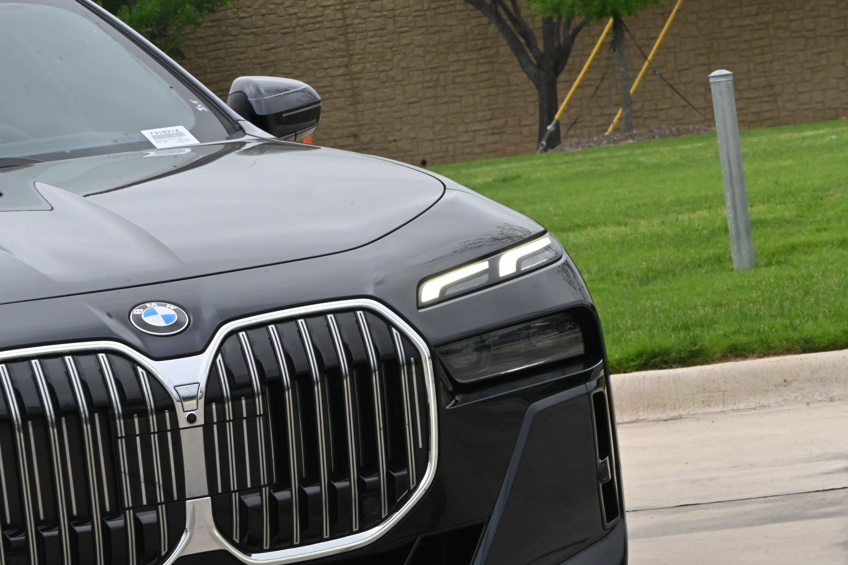 Certified 2024 BMW 760i xDrive AWD/4WD image 10