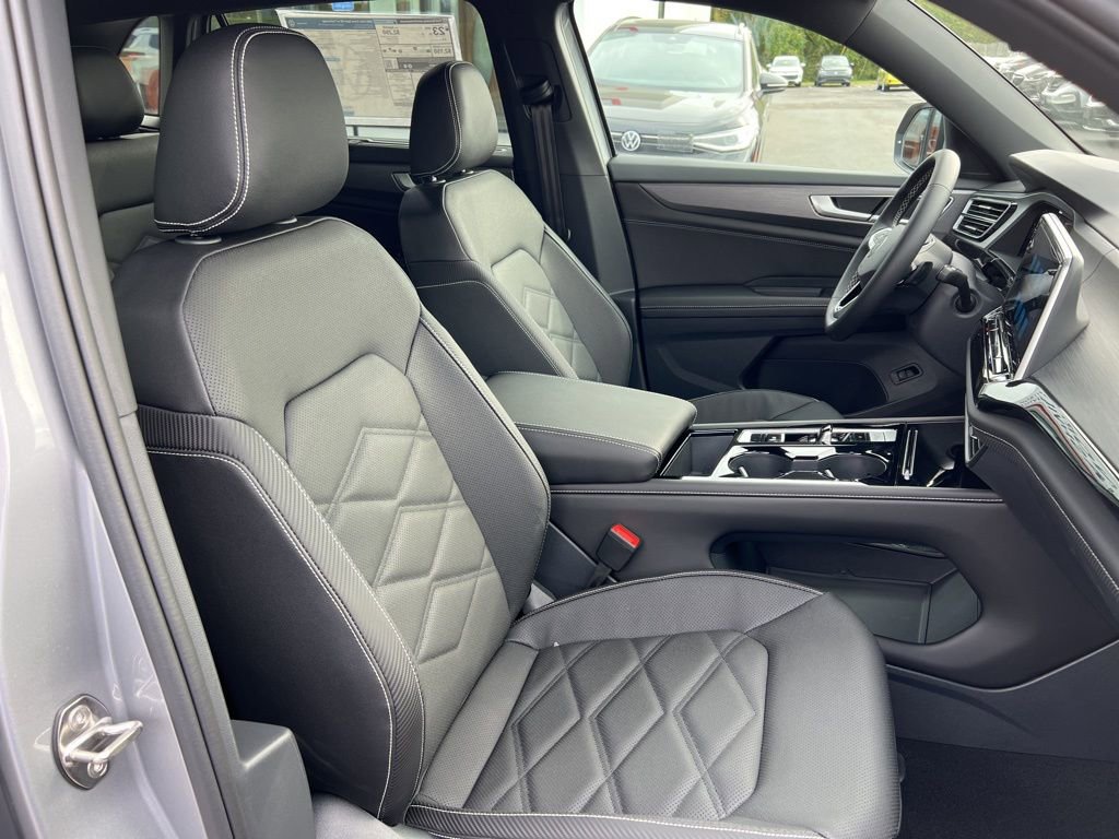 New 2026 Volkswagen Atlas Cross Sport SE FWD image 23