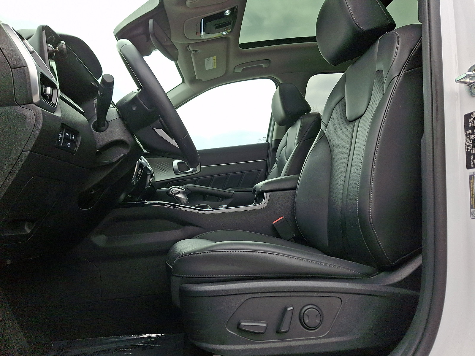 Used 2023 Kia Sorento SX image 13