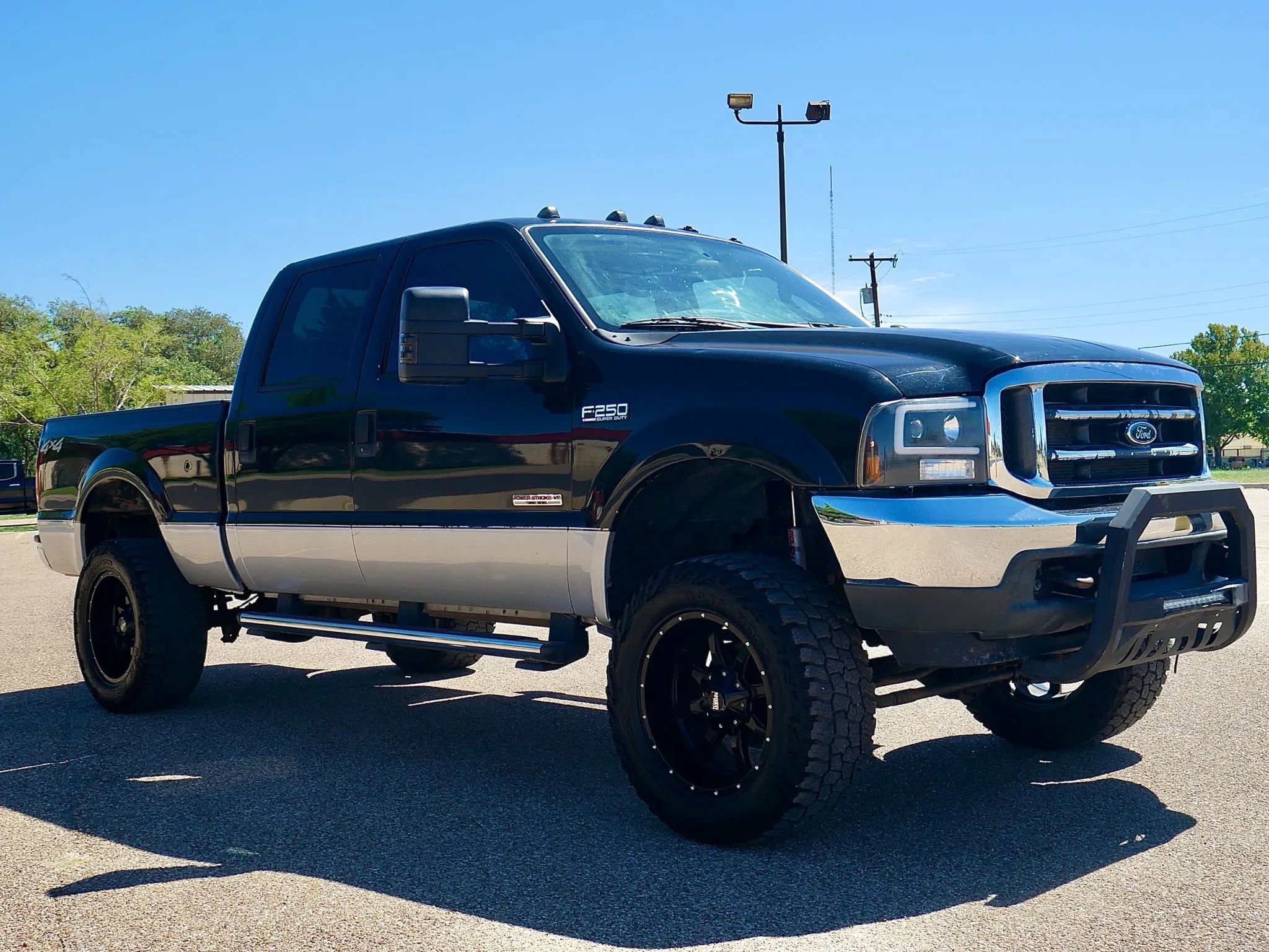 Used 2004 Ford F250 Lariat image 3