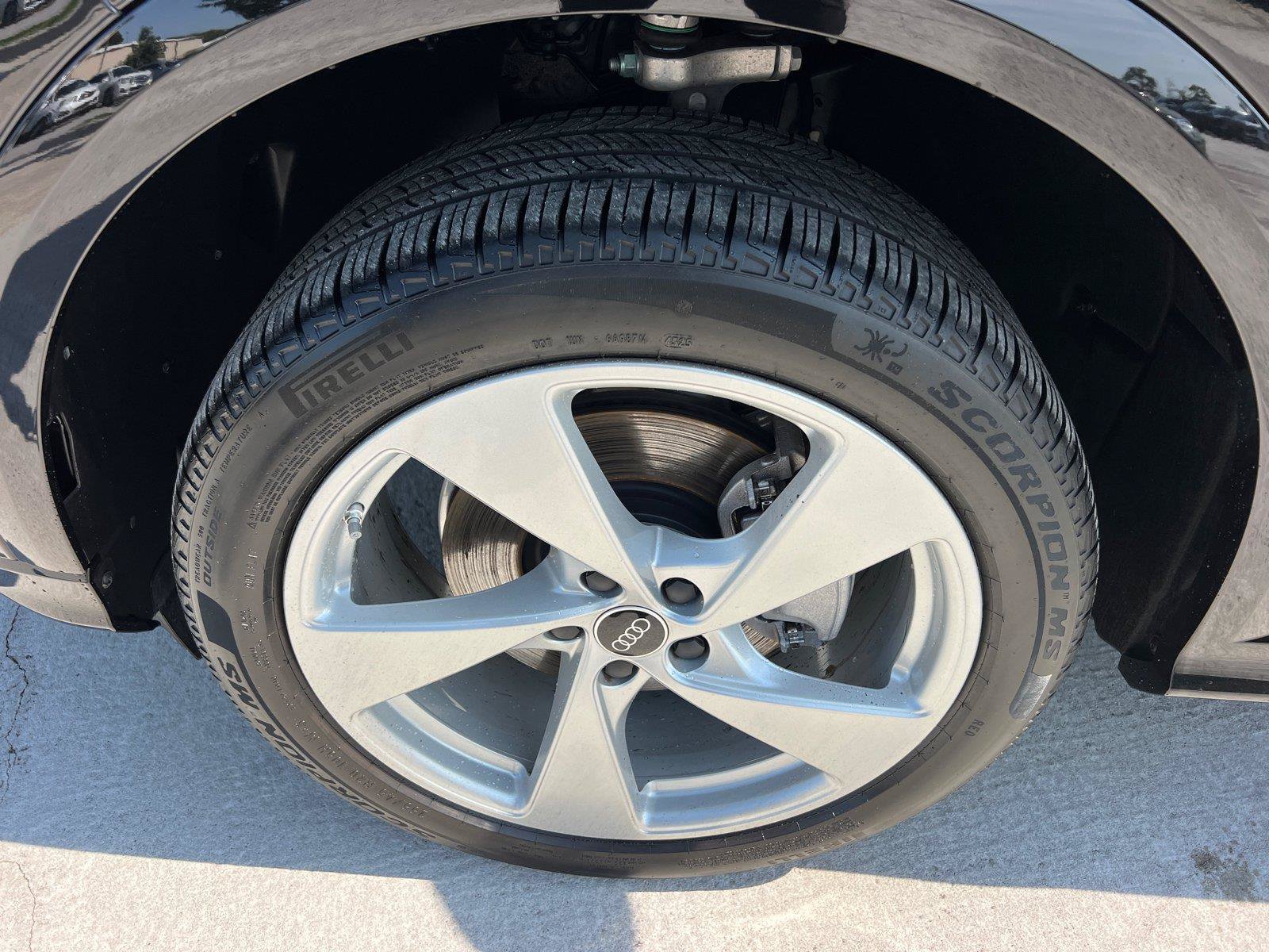 Certified 2025 Audi Q5 Premium Plus AWD/4WD image 11
