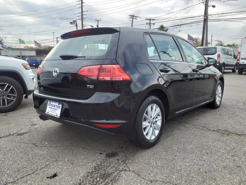Used 2017 Volkswagen Golf S image 6