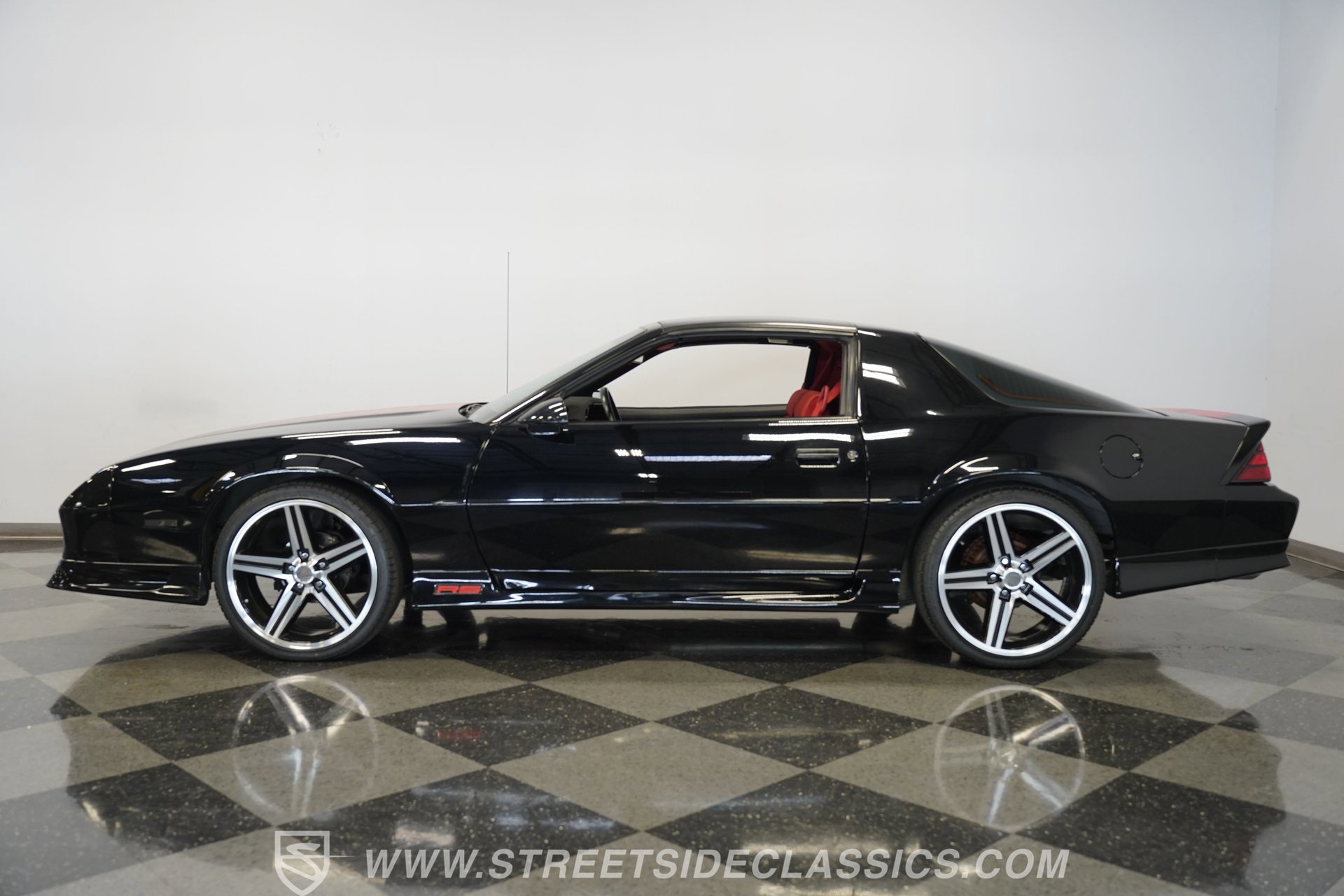 Used 1992 Chevrolet Camaro RS image 9