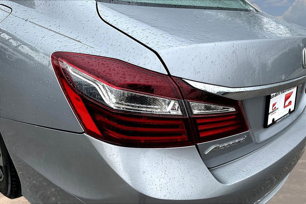 Used 2017 Honda Accord LX image 15