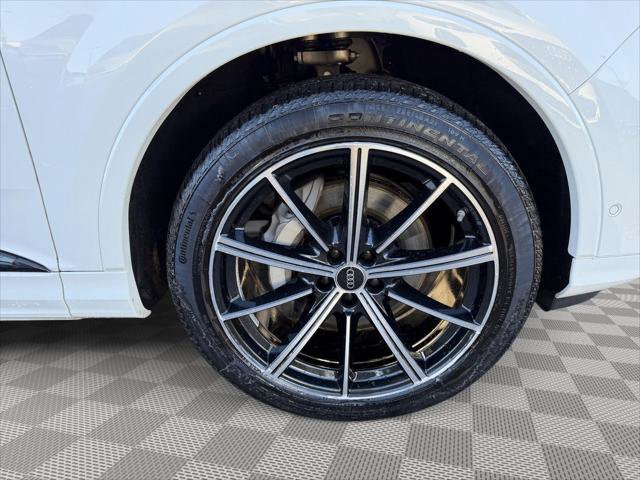 Used 2023 Audi Q7 3.0T Premium Plus w/ Premium Plus Package AWD/4WD image 9