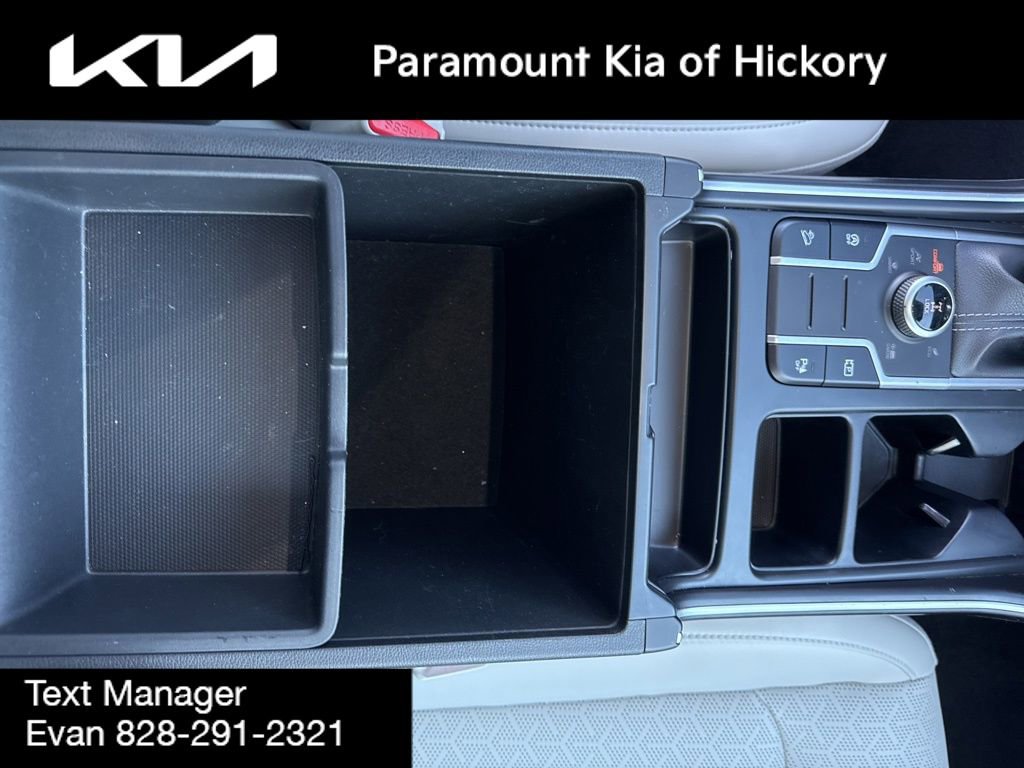 Used 2023 Kia Sorento S w/ Panoramic Sunroof Package image 29