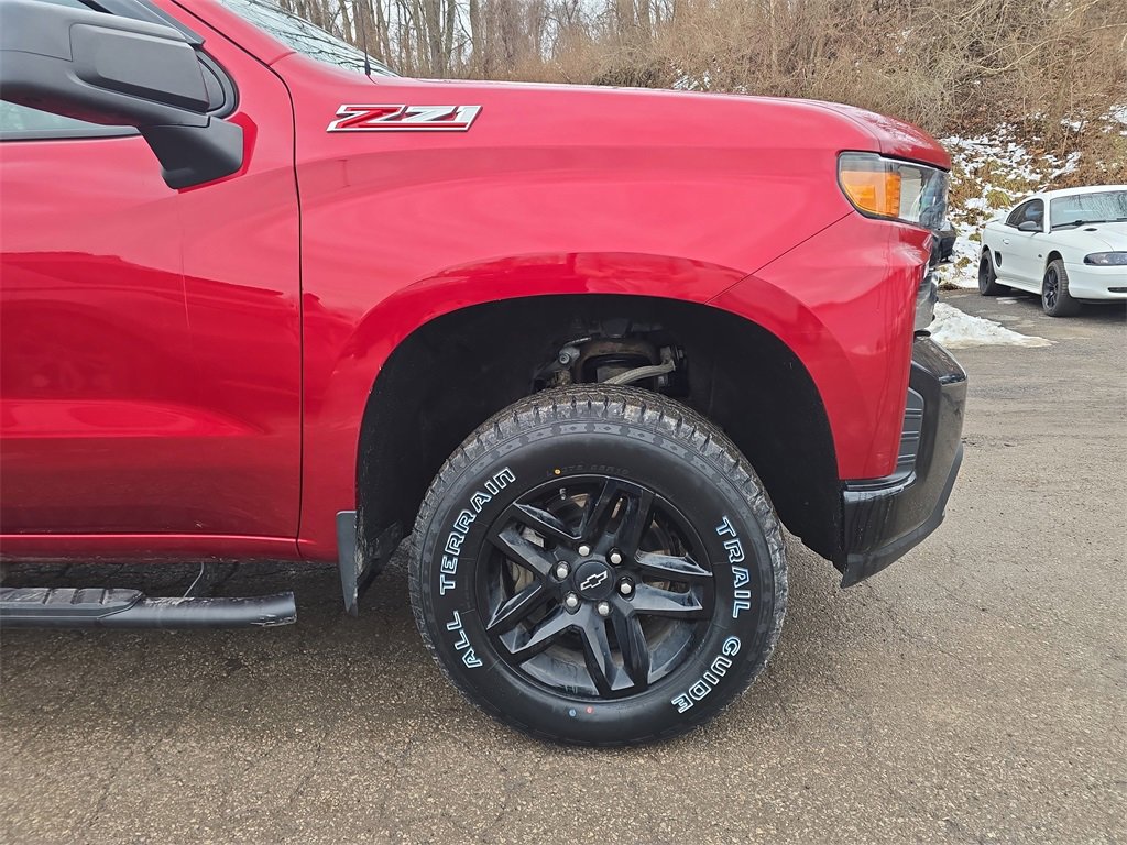 Used 2021 Chevrolet Silverado 1500 Custom Trail Boss w/ LPO, Dark Essentials Package image 2