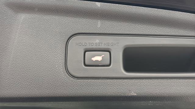 Used 2023 Acura MDX A-Spec AWD/4WD image 30