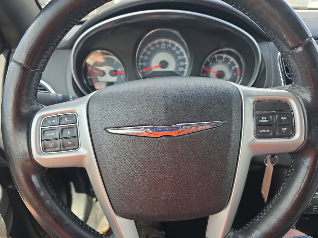 Used 2012 Chrysler 200 Limited FWD image 15