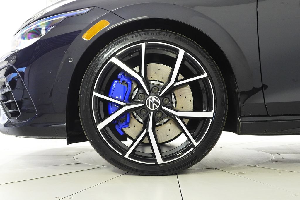 Certified 2022 Volkswagen Golf R AWD/4WD image 4