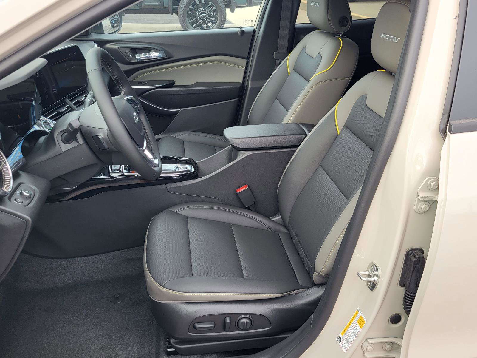 New 2026 Chevrolet Trax ACTIV image 15