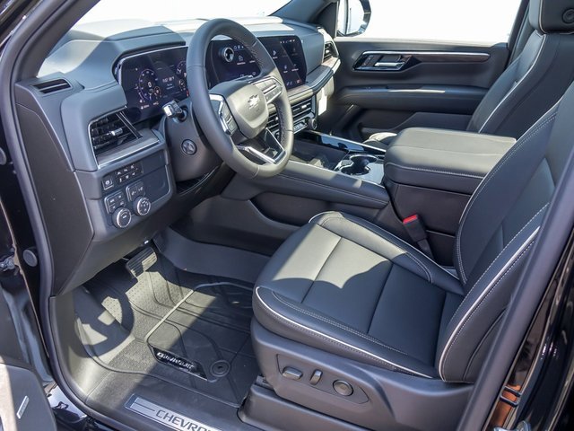 New 2026 Chevrolet Suburban Premier image 15