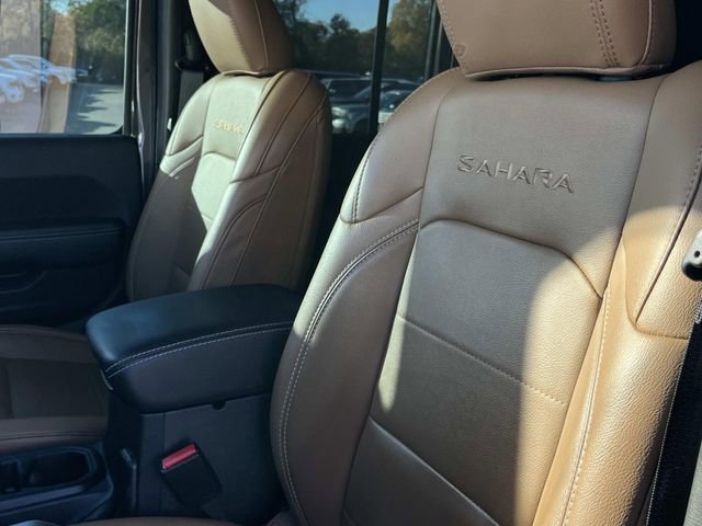 Used 2023 Jeep Wrangler Unlimited Sahara w/ Cold Weather Group image 31