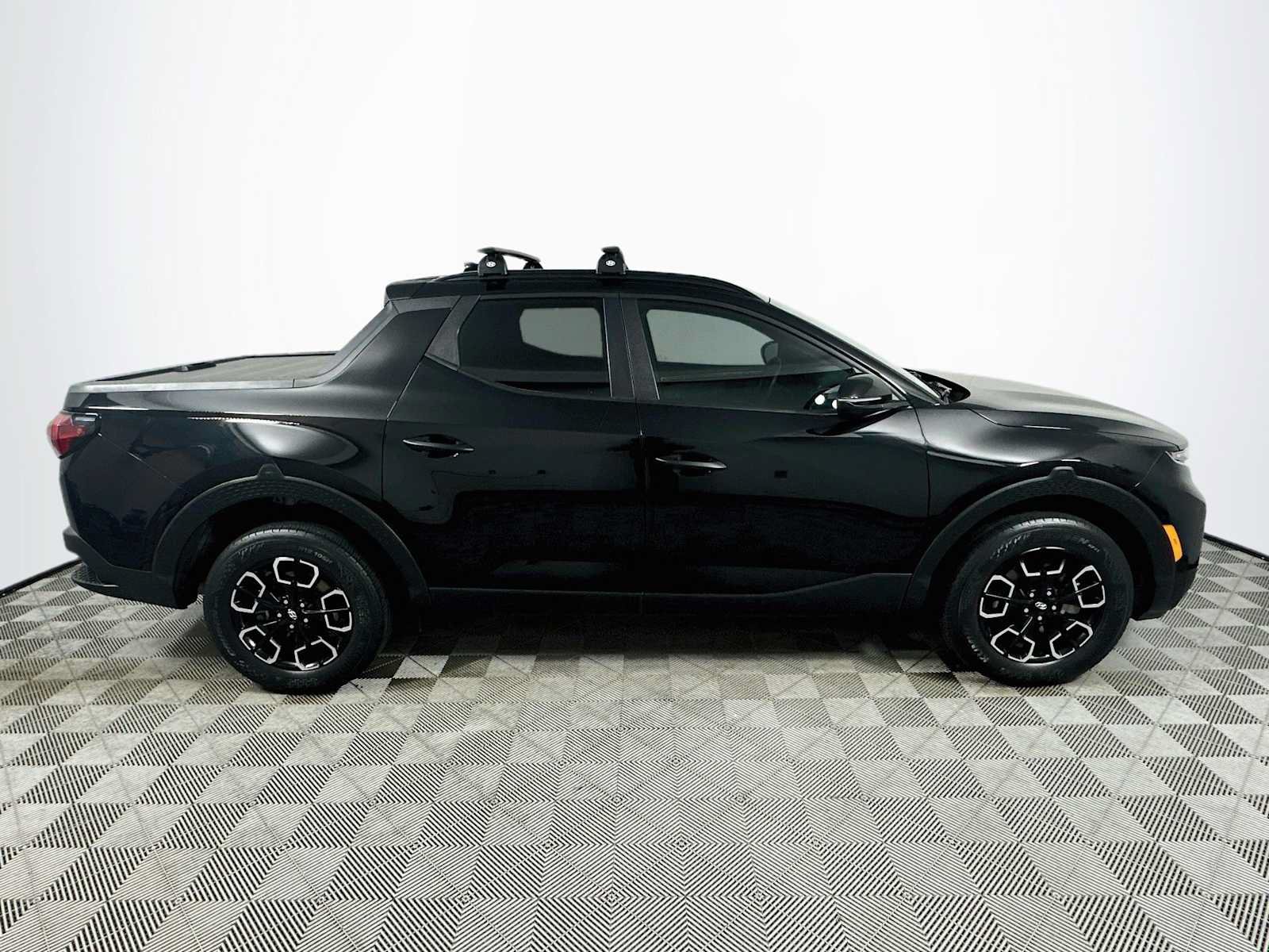 Used 2023 Hyundai Santa Cruz SEL w/ Activity Package AWD/4WD image 8
