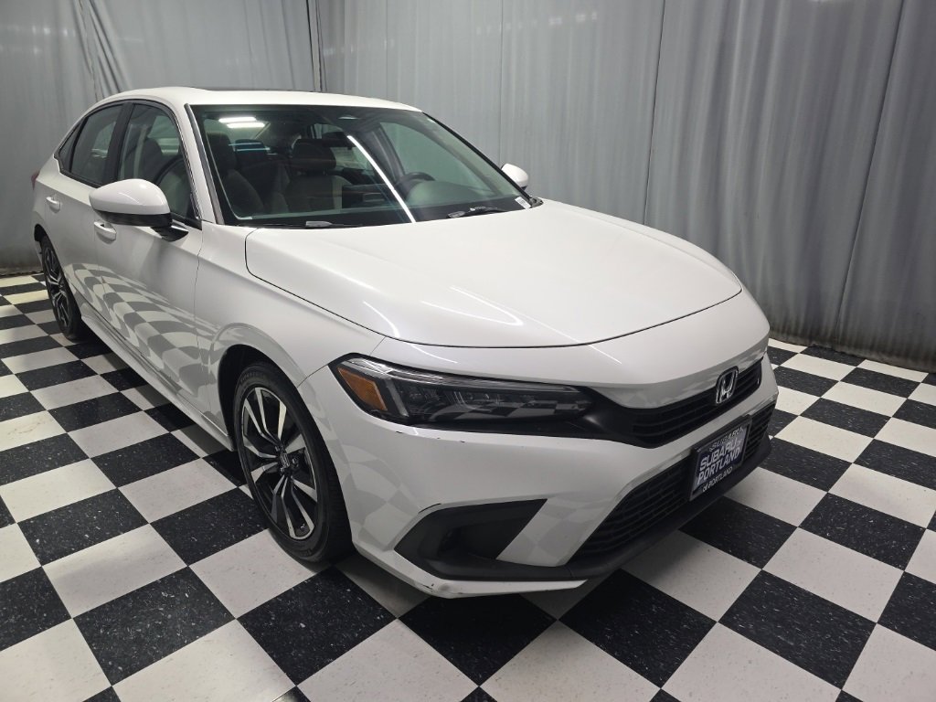 Used 2023 Honda Civic EX image 3