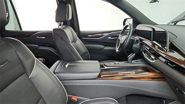 Certified 2022 Cadillac Escalade Premium Luxury image 22