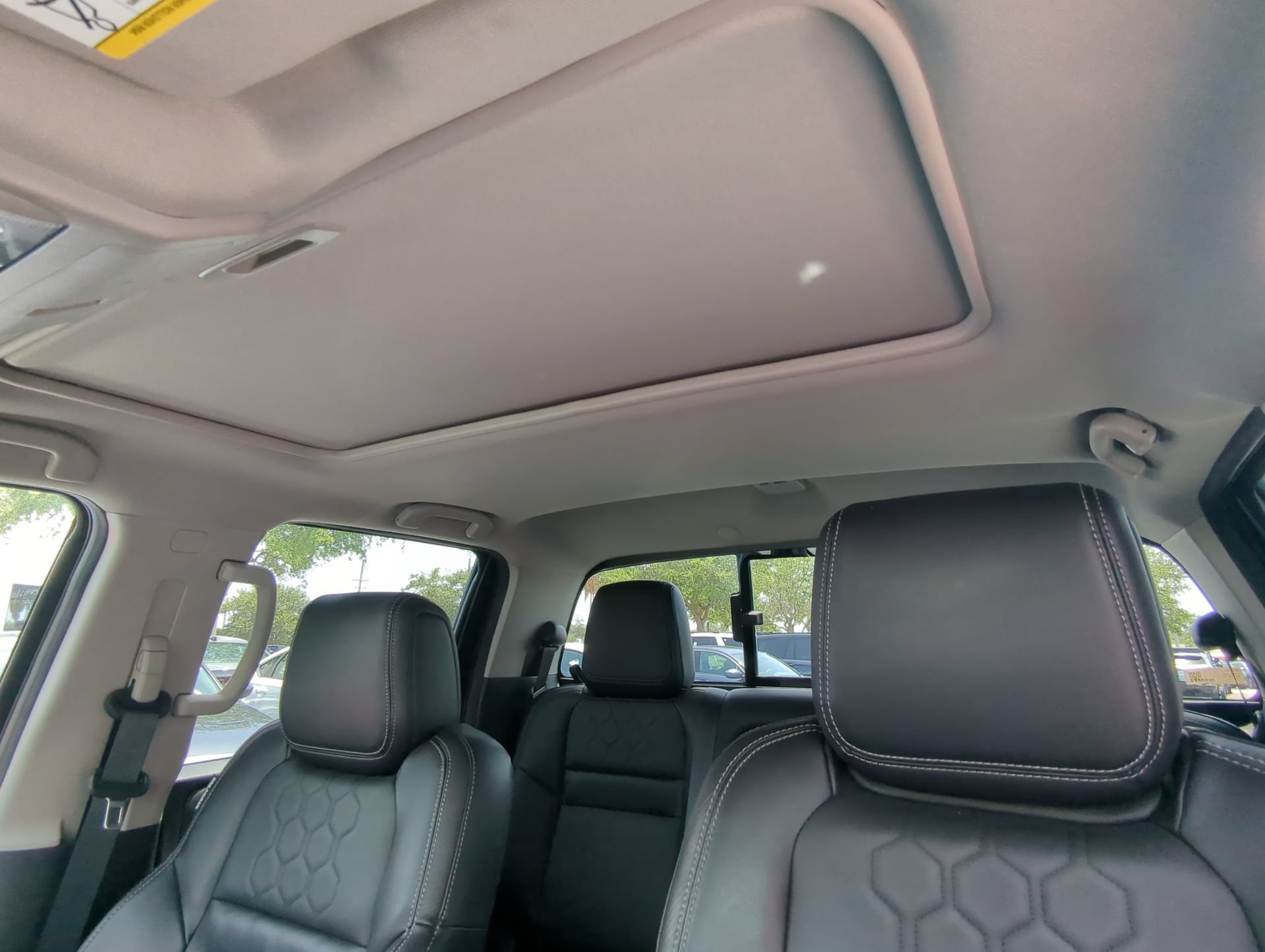Used 2024 Nissan Frontier SL w/ Technology Package RWD image 22