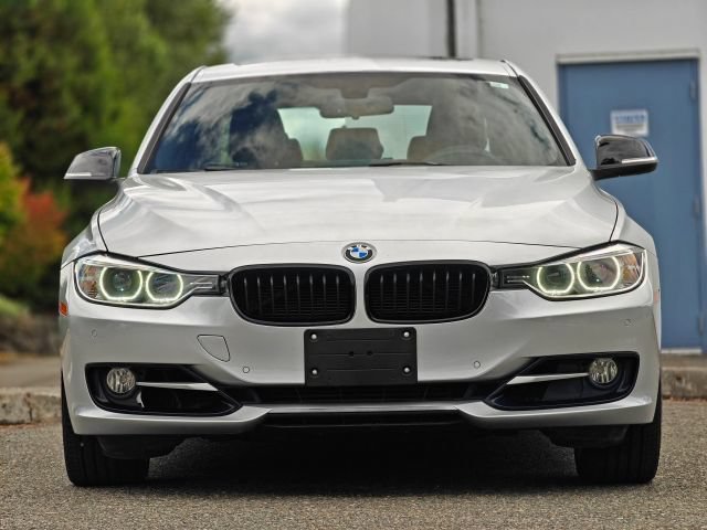 Used 2013 BMW 328i xDrive Sedan AWD/4WD image 2