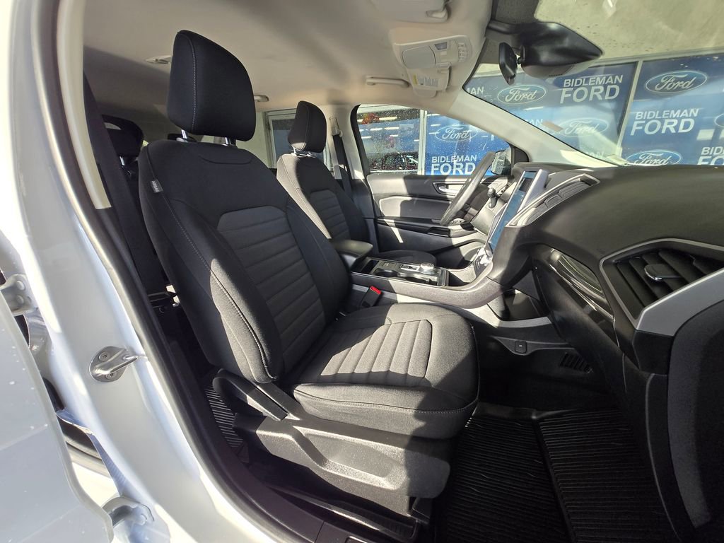 Used 2022 Ford Edge SE image 23