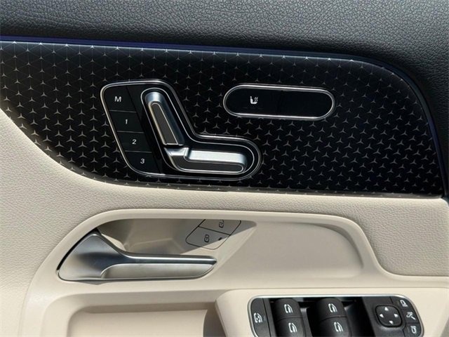 Certified 2025 Mercedes-Benz GLA 250 4MATIC image 13