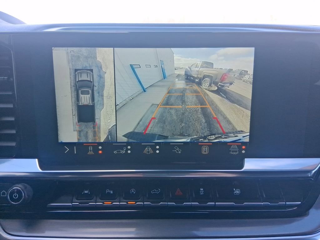 Used 2025 Chevrolet Silverado 1500 High Country w/ Technology Package image 30