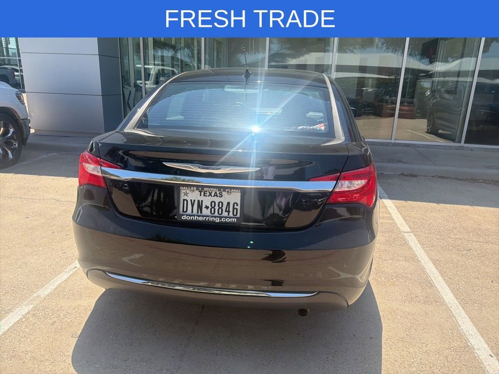 Used 2013 Chrysler 200 Touring FWD image 12
