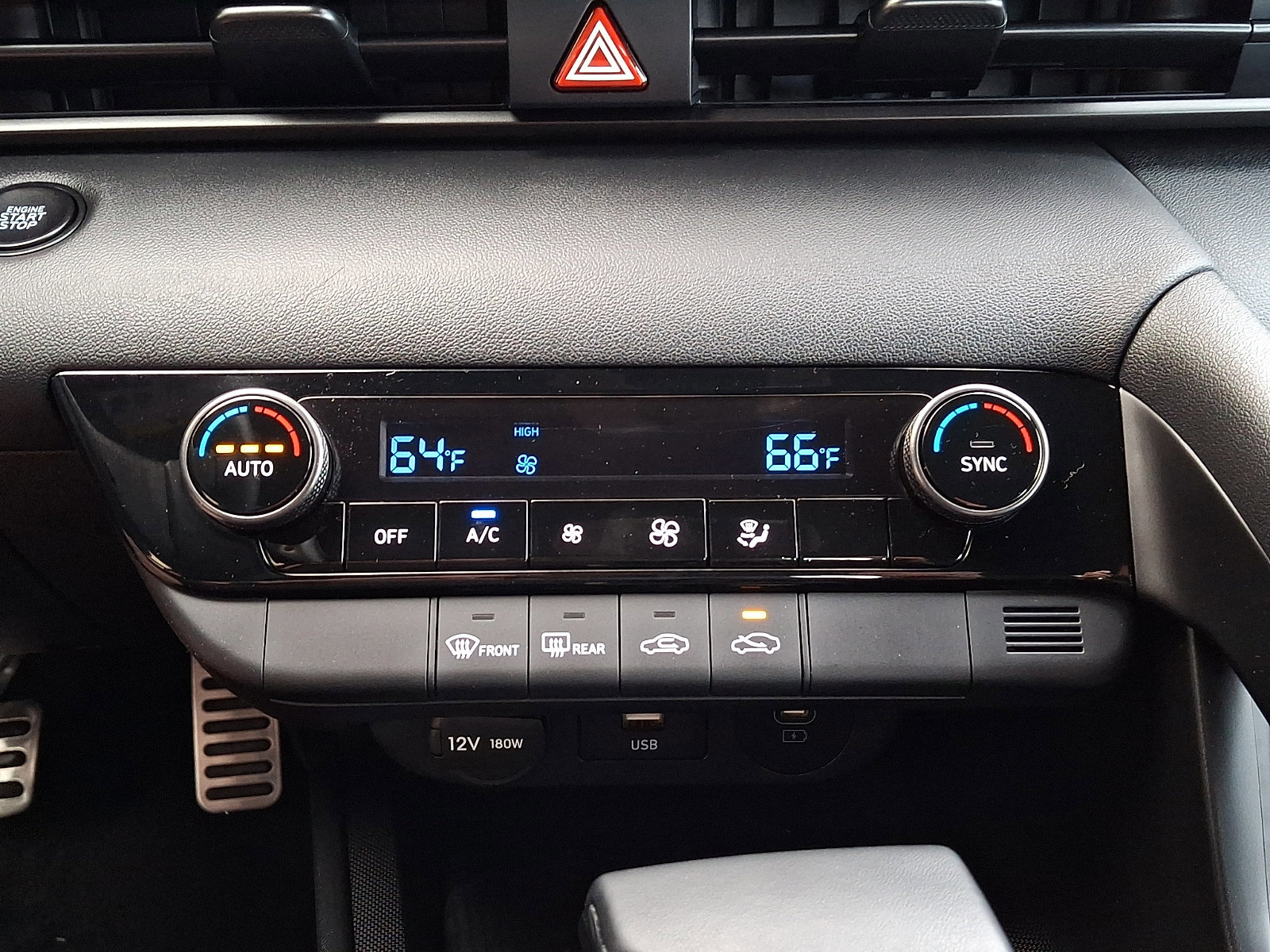 Certified 2025 Hyundai Elantra Sport FWD image 15