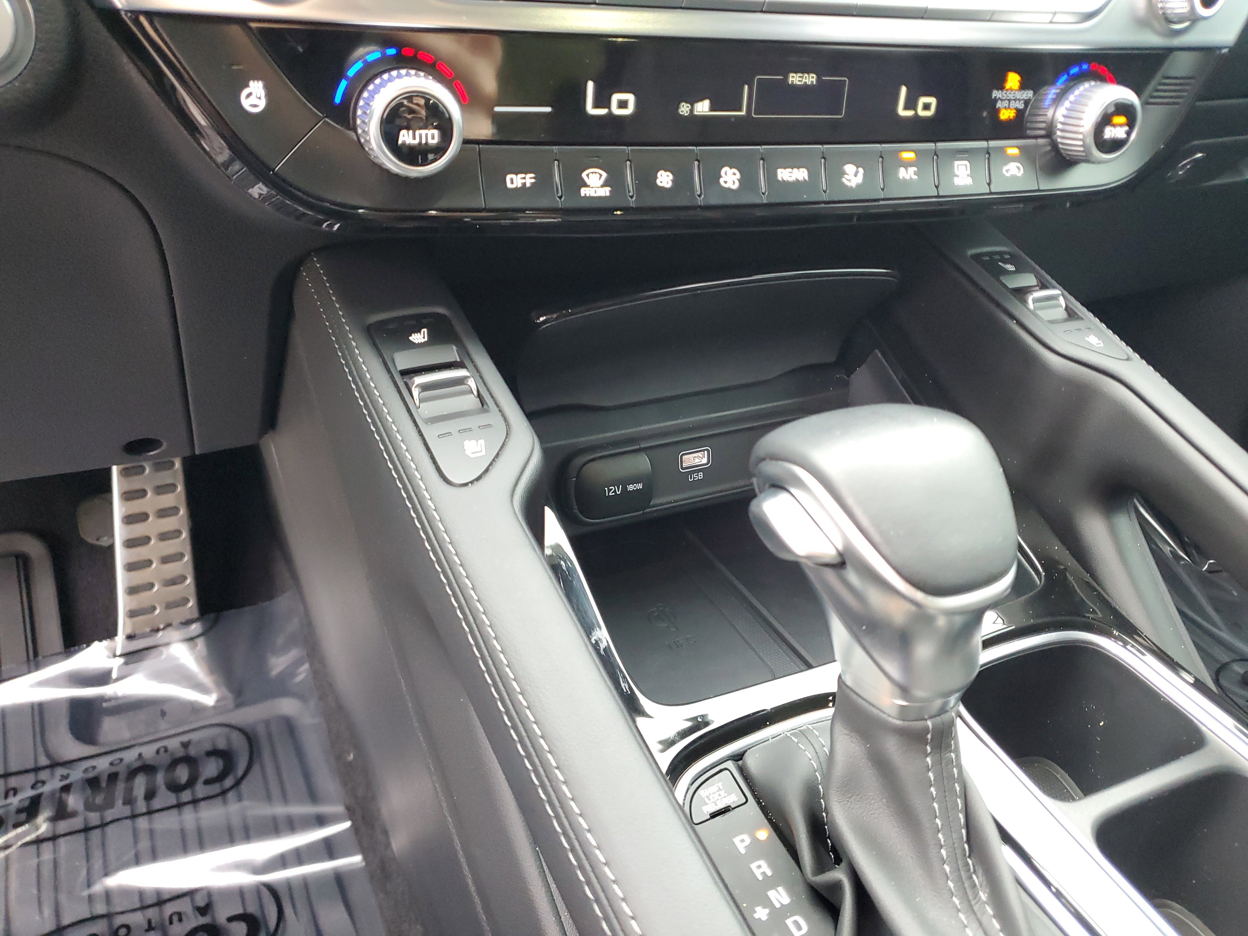 Used 2024 Kia Telluride SX Prestige w/ Towing Package AWD/4WD image 24
