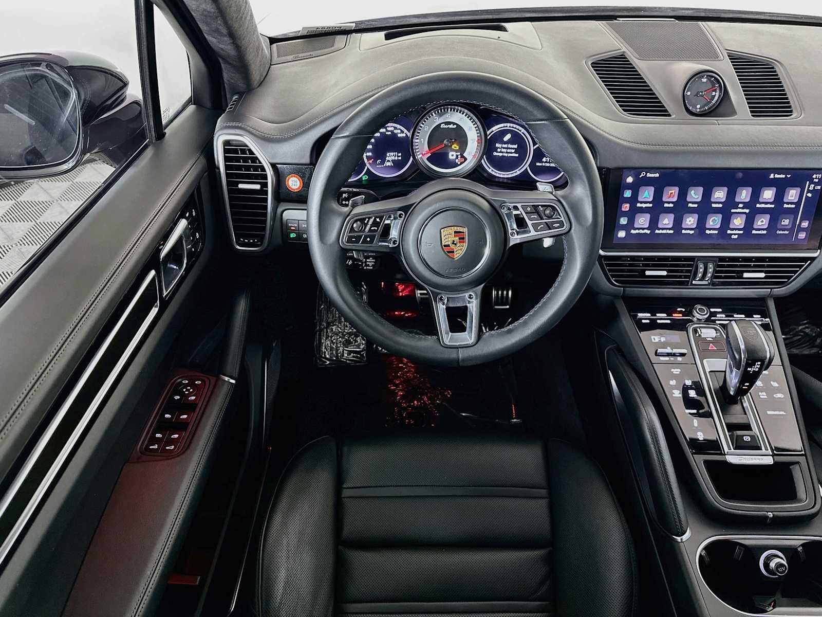 Certified 2023 Porsche Cayenne Turbo AWD/4WD image 25