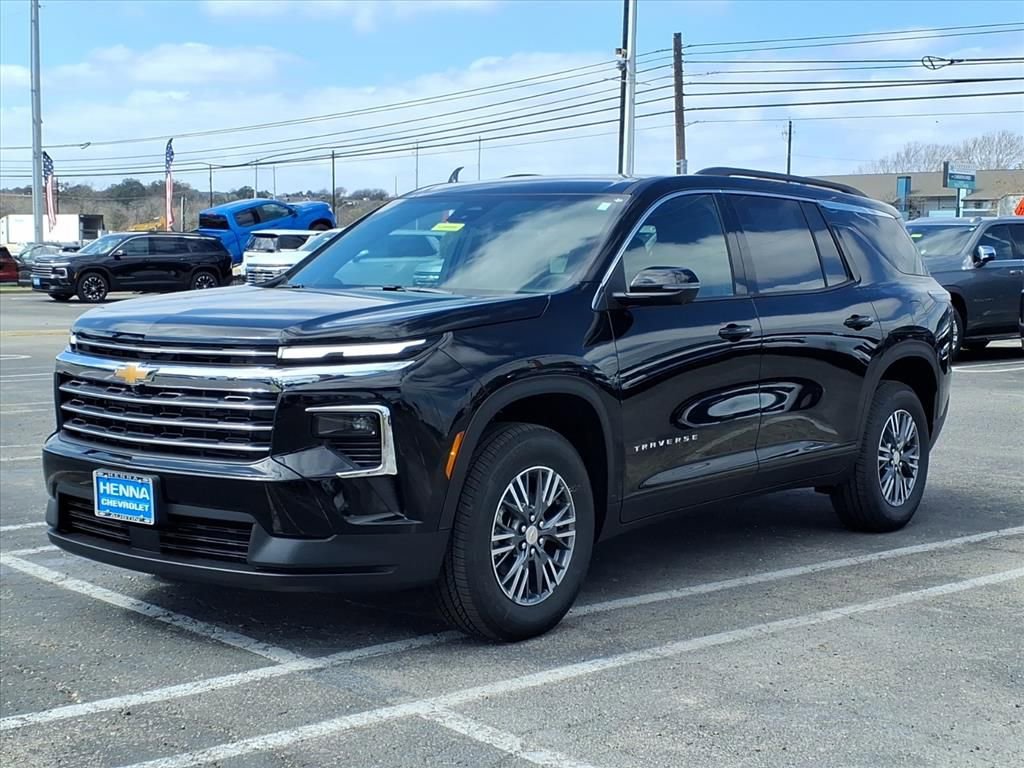 New 2026 Chevrolet Traverse LT w/ Driver Confidence Package image 3