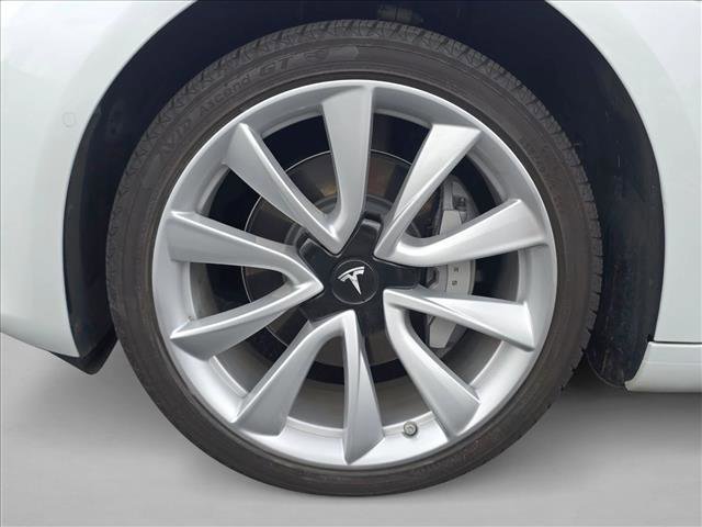Used 2018 Tesla Model 3 Long Range image 24