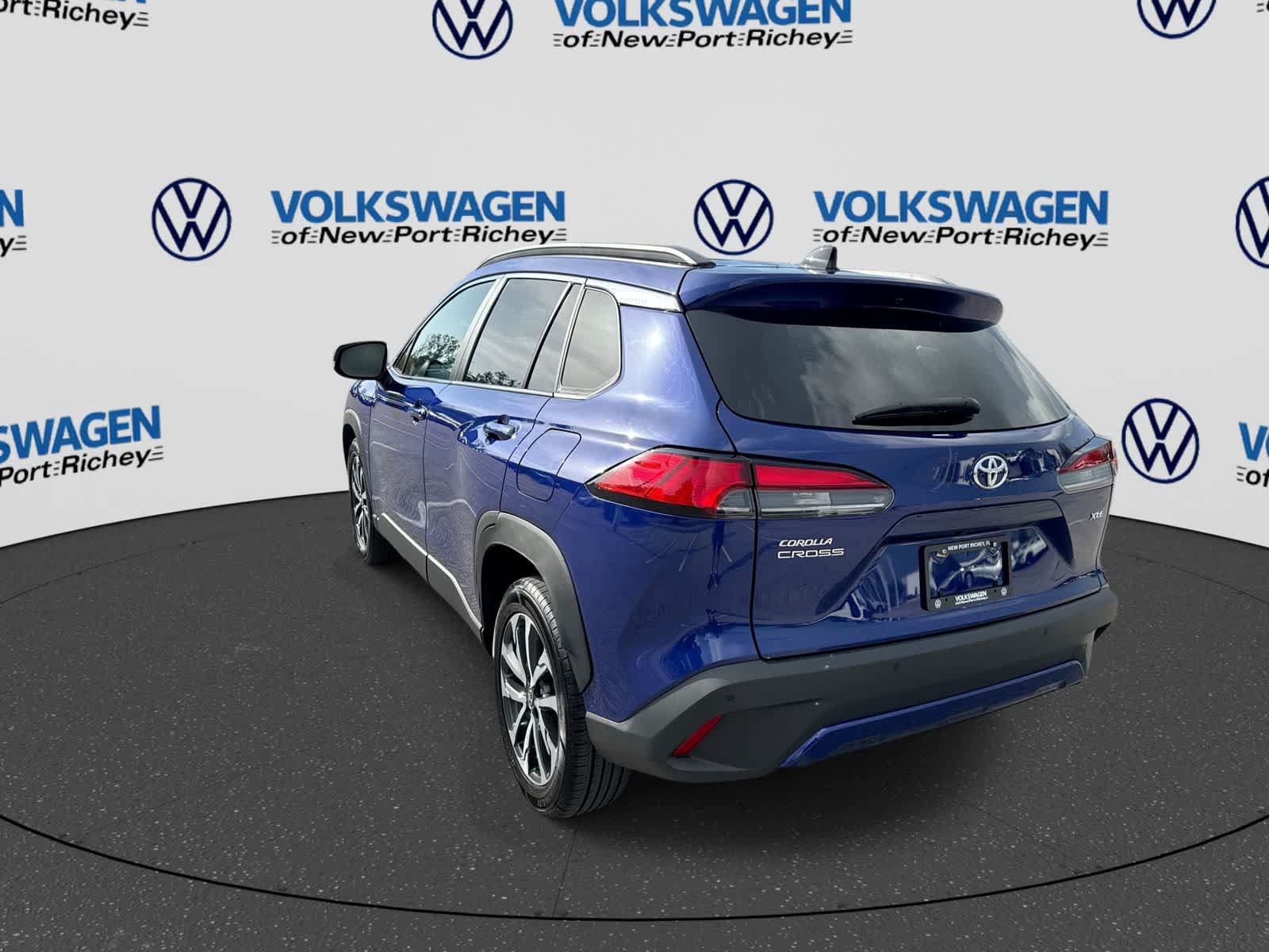 Used 2025 Toyota Corolla Cross XLE FWD image 12
