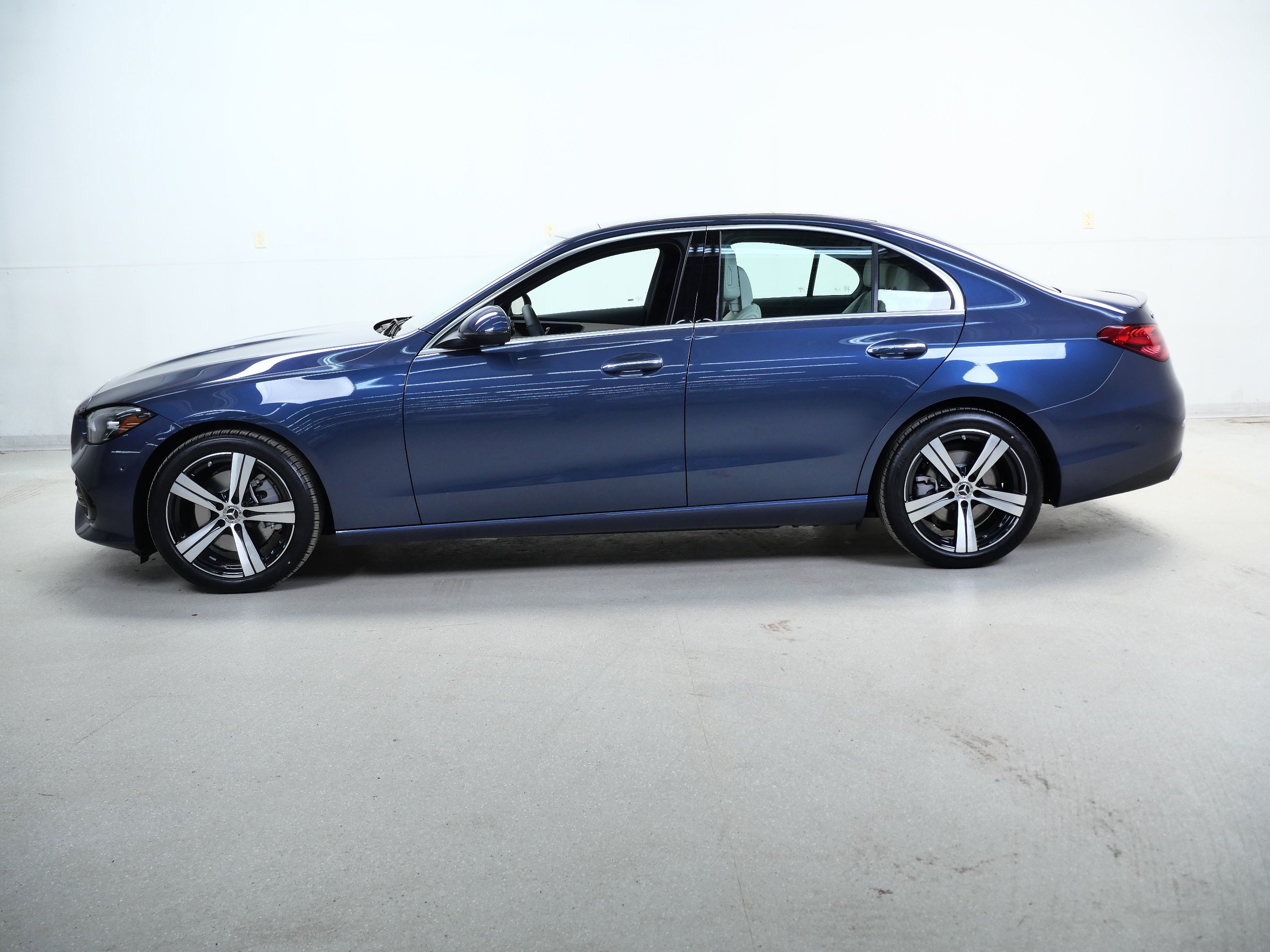 New 2026 Mercedes-Benz C 300 4MATIC Sedan image 5