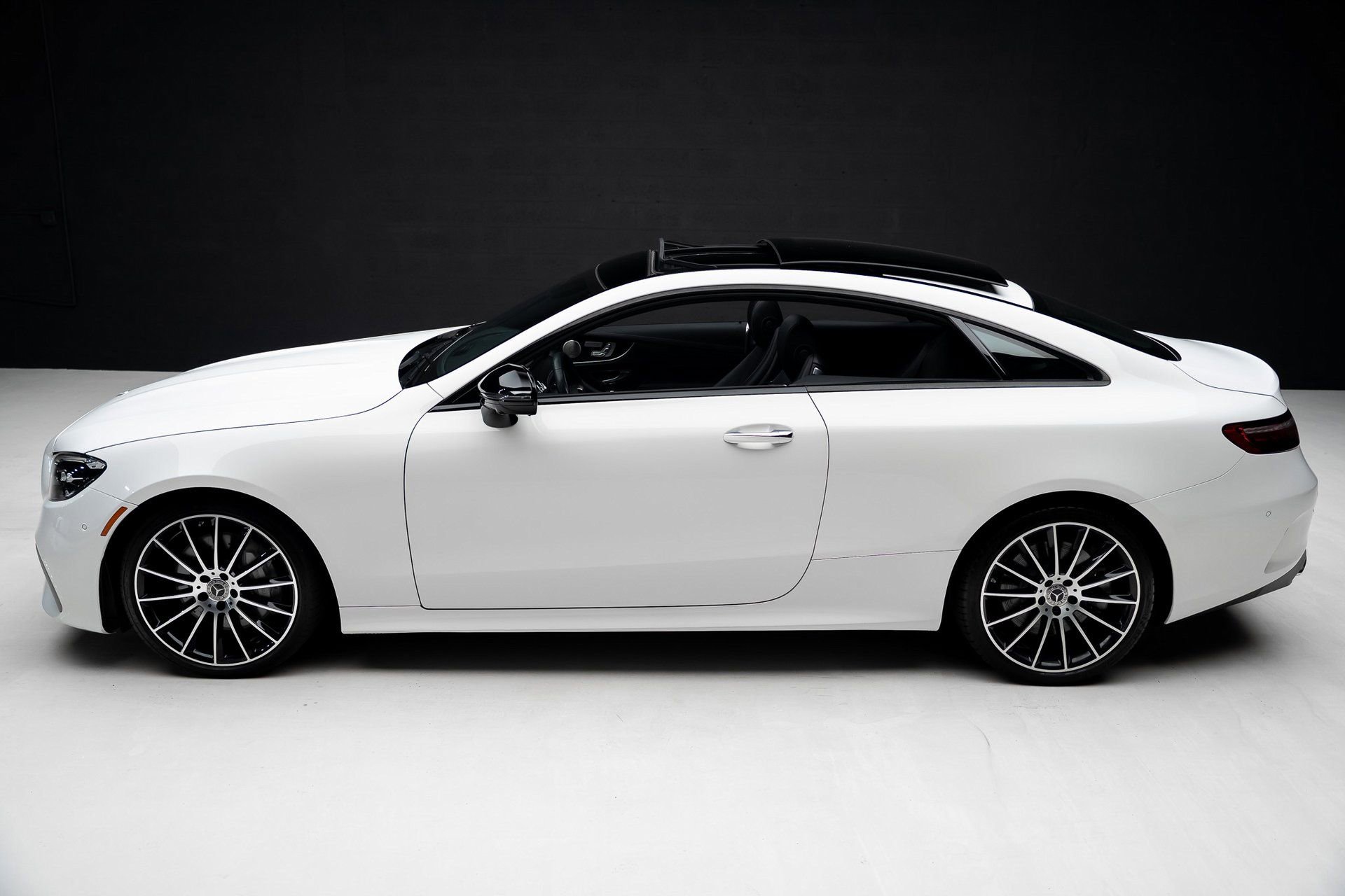 Used 2023 Mercedes-Benz E 450 Coupe image 16