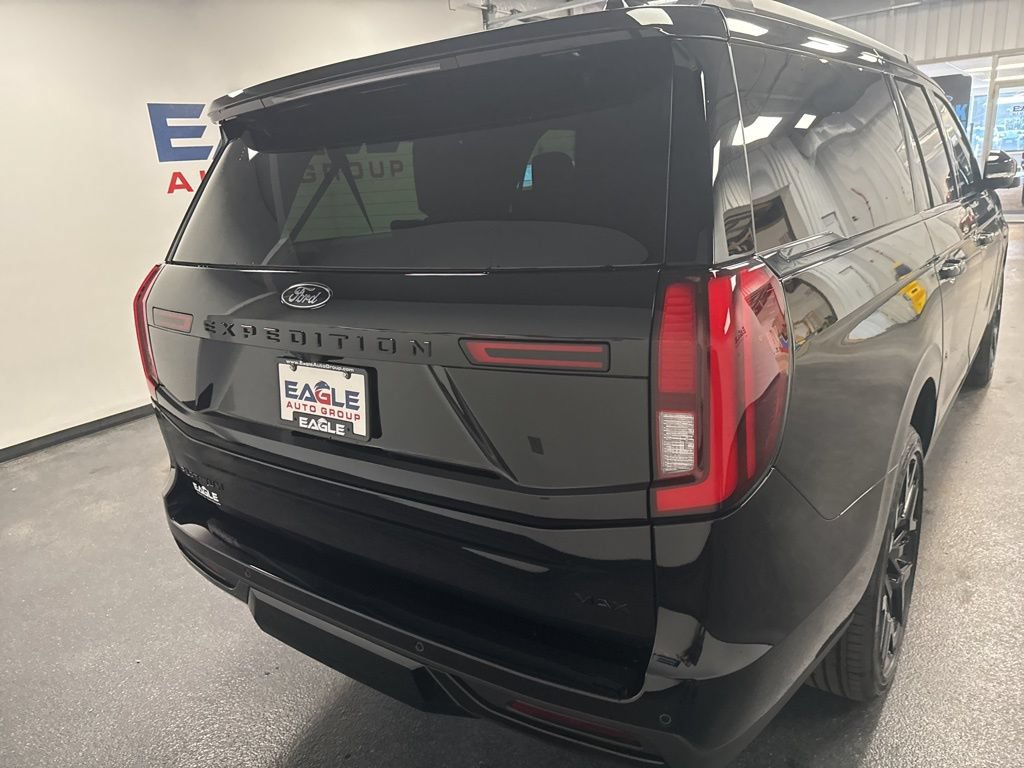 New 2026 Ford Expedition Max Platinum w/ Stealth Performance Package AWD/4WD image 10