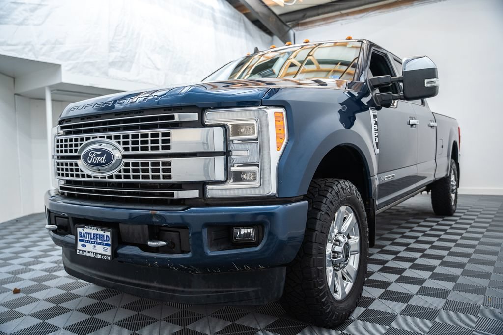 Used 2019 Ford F350 Platinum w/ Platinum Ultimate Package AWD/4WD image 3