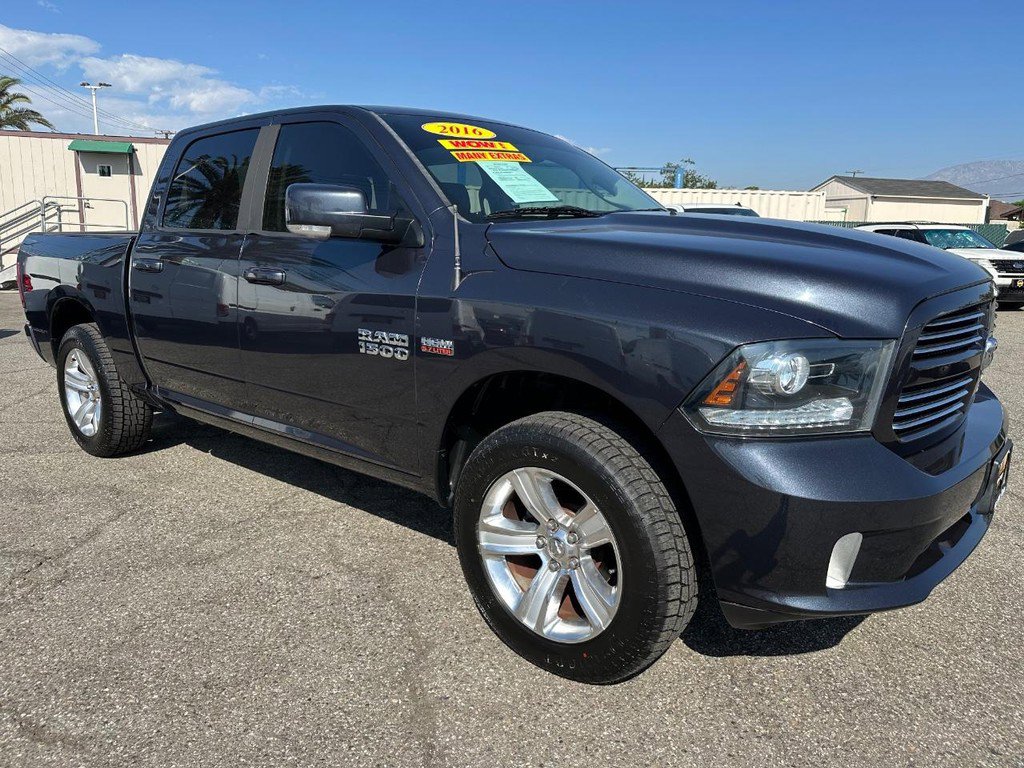 Used 2016 RAM 1500 Sport image 3