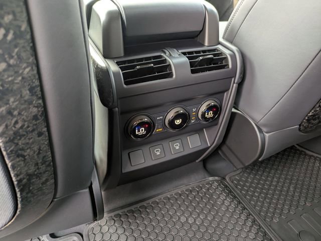 New 2025 Land Rover Defender 110 image 13