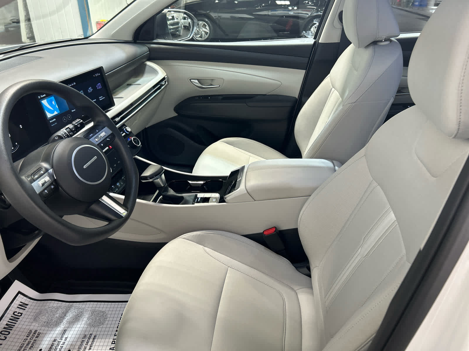 Used 2025 Hyundai Tucson SEL FWD image 8