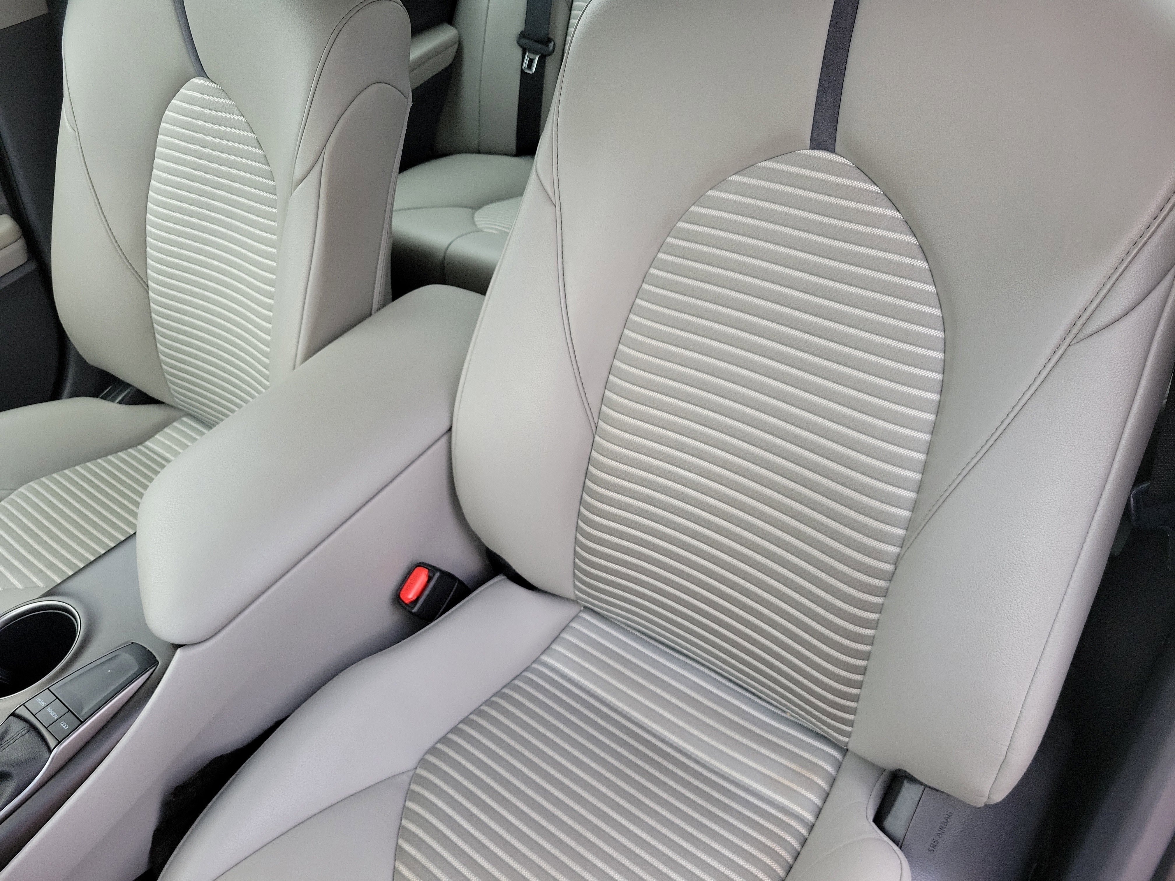 Used 2023 Toyota Camry SE image 11