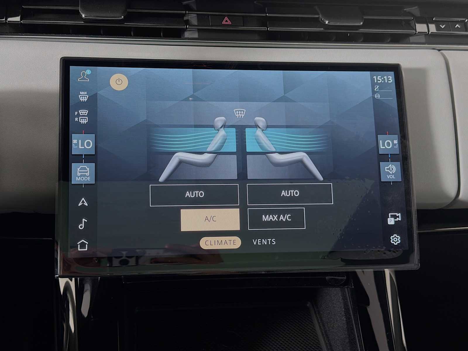 New 2026 Land Rover Range Rover Sport SE AWD/4WD image 16