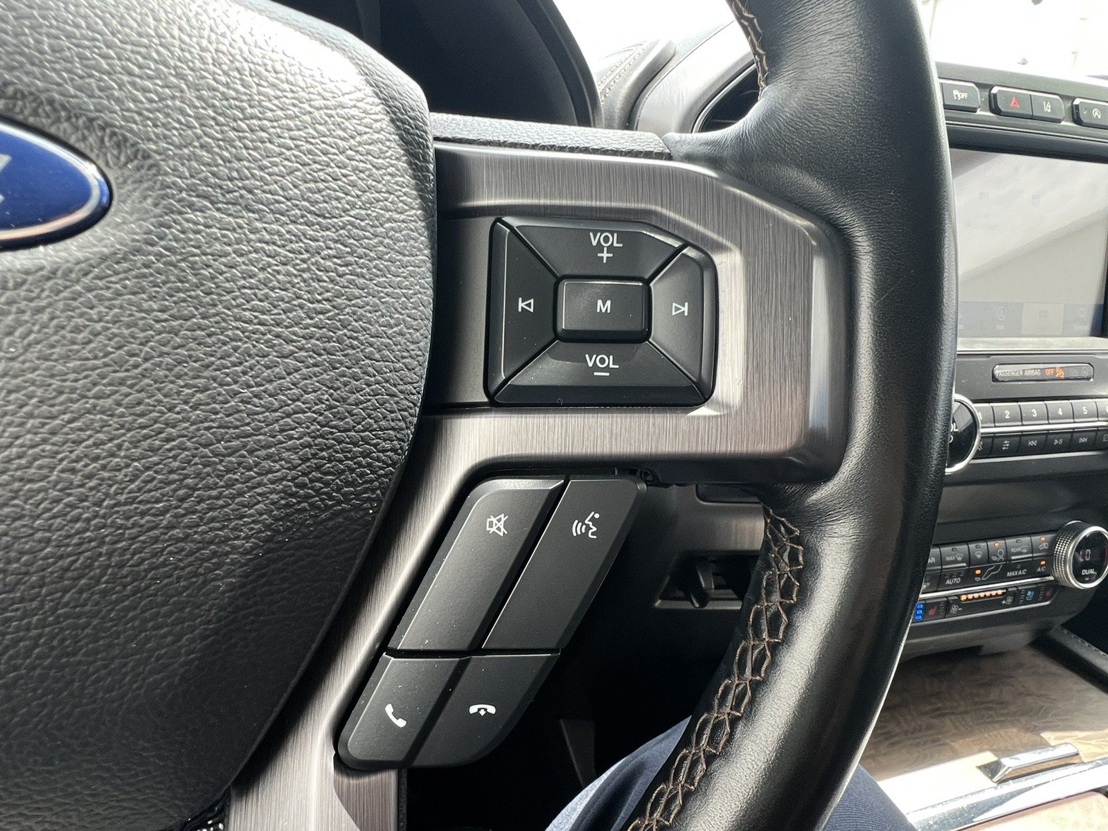 Used 2021 Ford Expedition Platinum AWD/4WD image 28