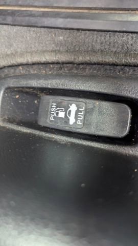 Used 2017 Honda Accord Touring image 34