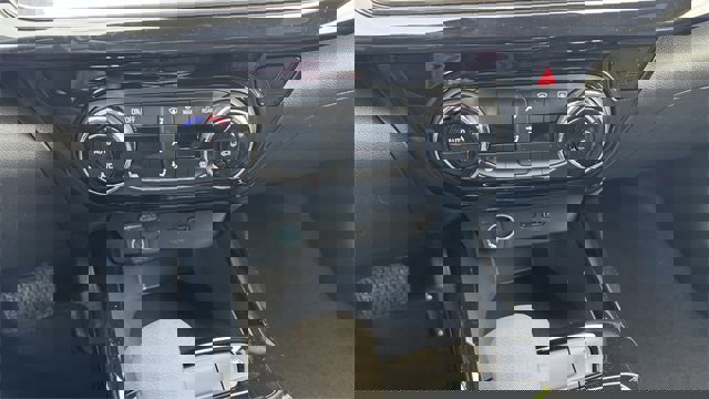 New 2026 Chevrolet Trax RS w/ Driver Confidence Package image 31